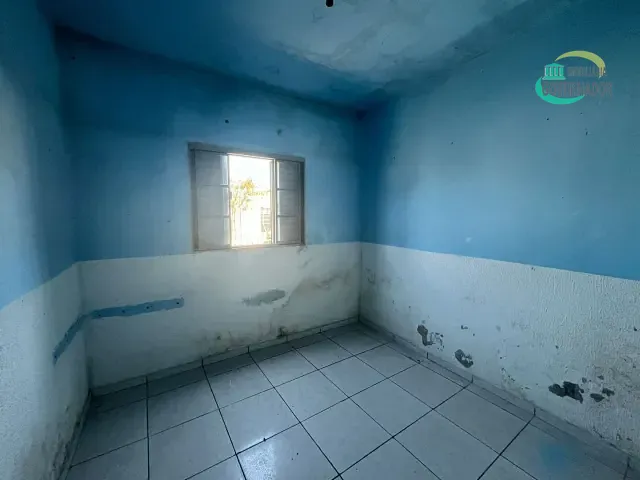Casa com 283m² 3 quartos e 1 banheiro, à venda, no bairro Parque Dom Pedro II em Campinas