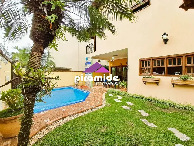 Casa com 10m² 4 quartos e 4 banheiros, à venda ou para alugar, no bairro Loteamento Villa Branca em Jacareí