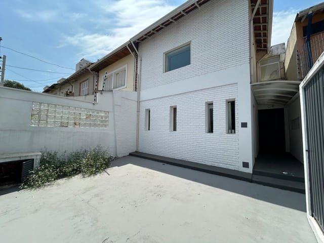 Casa com 128m² 8 quartos e 3 banheiros, à venda, no bairro Vila Mariana em São Paulo