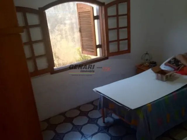 Casa com 250m² 3 quartos e 1 banheiro, à venda, no bairro Jardim Cristina em Indaiatuba