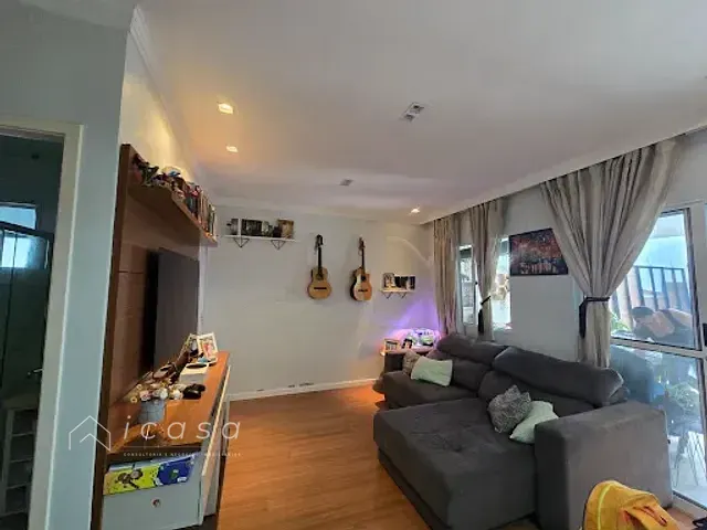 Casa com 223m² 2 quartos e 2 banheiros, à venda, no bairro Eugênio de Mello em São José dos Campos