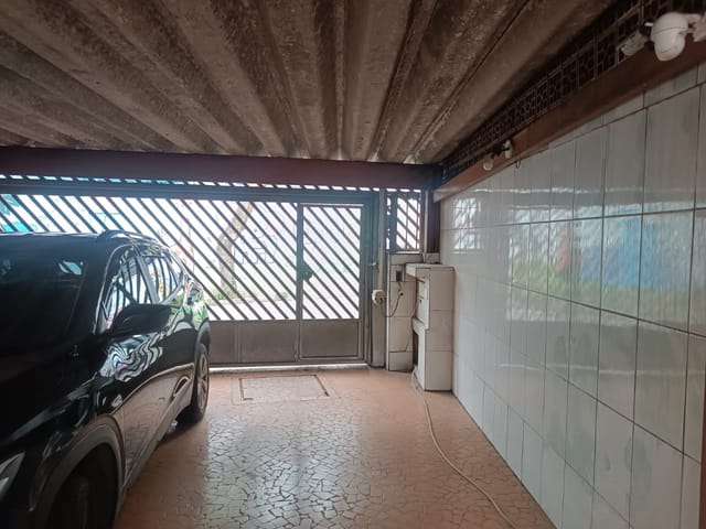 Casa com 300m² 4 quartos e 3 banheiros, à venda, no bairro Vila Nivi em São Paulo