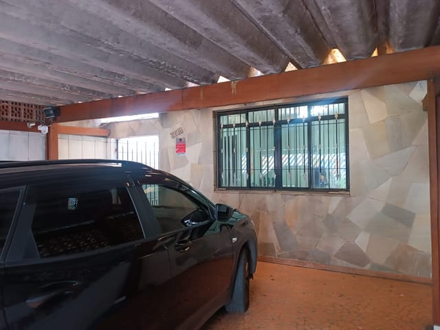 Casa com 300m² 4 quartos e 3 banheiros, à venda, no bairro Vila Nivi em São Paulo