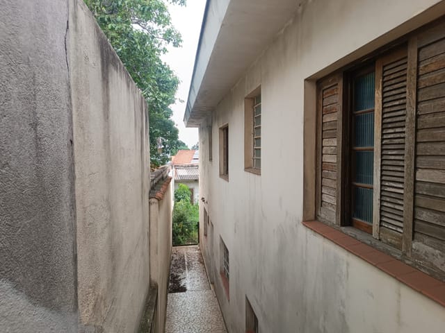 Casa com 300m² 4 quartos e 3 banheiros, à venda, no bairro Vila Nivi em São Paulo