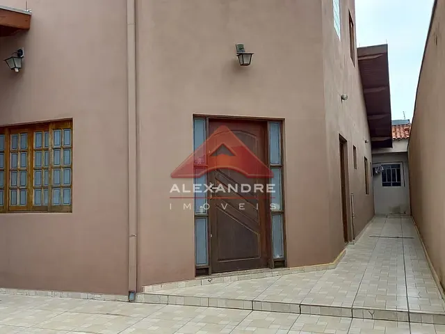 Casa com 252m² 3 quartos e 4 banheiros, à venda, no bairro Jardim Valparaíba em São José dos Campos