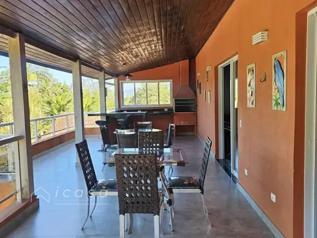 Casa com 610m² 4 quartos e 5 banheiros, à venda, no bairro Lagoinha em Ubatuba
