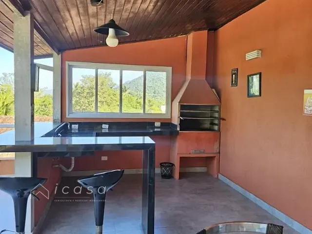 Casa com 610m² 4 quartos e 5 banheiros, à venda, no bairro Lagoinha em Ubatuba