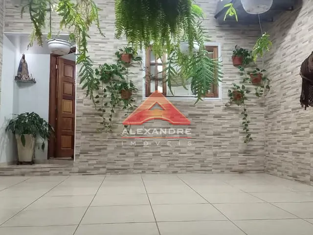Casa com 125m² 3 quartos e 2 banheiros, à venda, no bairro Jardim Santa Inês I em São José dos Campos