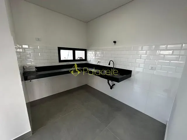 Casa com 150m² 3 quartos e 2 banheiros, à venda, no bairro Morada dos Nobres em Taubaté