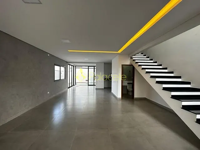 Casa com 150m² 3 quartos e 2 banheiros, à venda, no bairro Morada dos Nobres em Taubaté