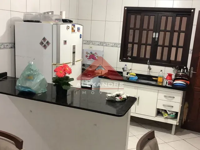 Casa com 225m² 3 quartos e 1 banheiro, à venda, no bairro Residencial Armando Moreira Righi em São José dos Campos