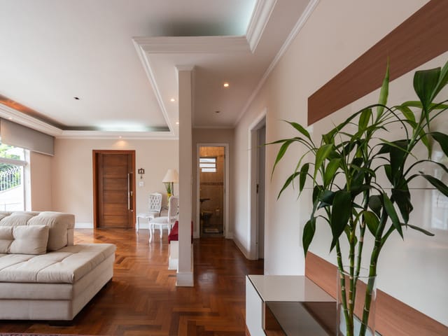 Casa com 400m² 4 quartos e 5 banheiros, à venda, no bairro Vila Ipojuca em São Paulo
