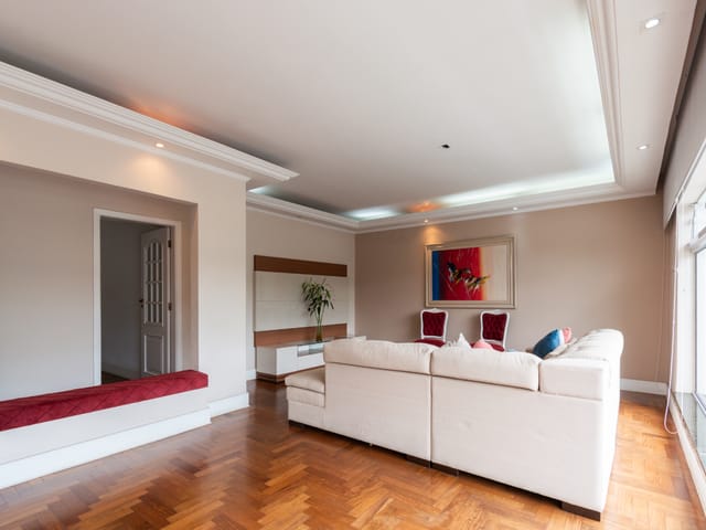Casa com 400m² 4 quartos e 5 banheiros, à venda, no bairro Vila Ipojuca em São Paulo
