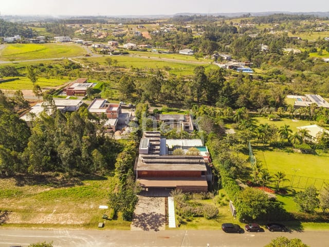 Casa com 2050m² 6 quartos e 9 banheiros, à venda, no bairro Itu em Itu