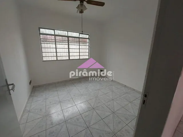 Casa com 350m² 7 quartos e 5 banheiros, à venda, no bairro Jardim Paulista em São José dos Campos