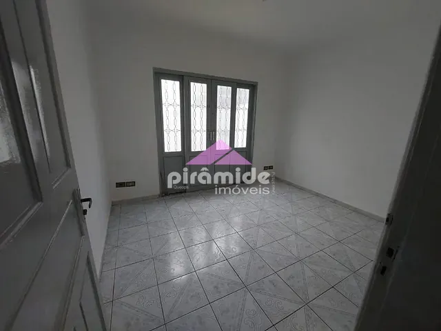 Casa com 350m² 7 quartos e 5 banheiros, à venda, no bairro Jardim Paulista em São José dos Campos