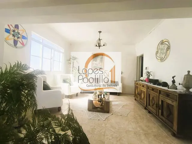 Casa com 214m², à venda, no bairro Alvinópolis em Atibaia