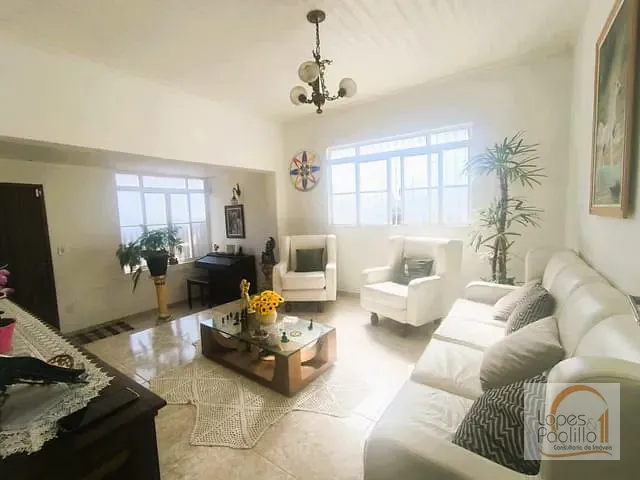 Casa com 214m², à venda, no bairro Alvinópolis em Atibaia