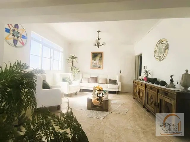 Casa com 214m², à venda, no bairro Alvinópolis em Atibaia