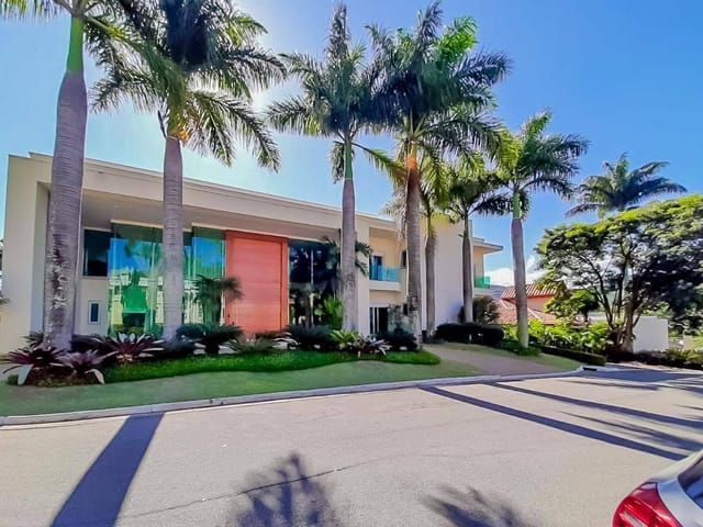 Casa com 2000m² 7 quartos e 10 banheiros, à venda, no bairro Residencial Tambore III em Santana de Parnaíba