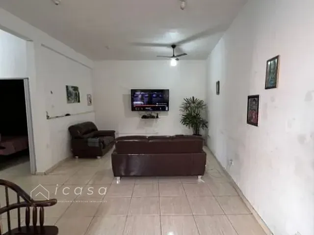 Casa com 245m² 4 quartos e 2 banheiros, à venda, no bairro Parque Residencial Santo André em Caçapava