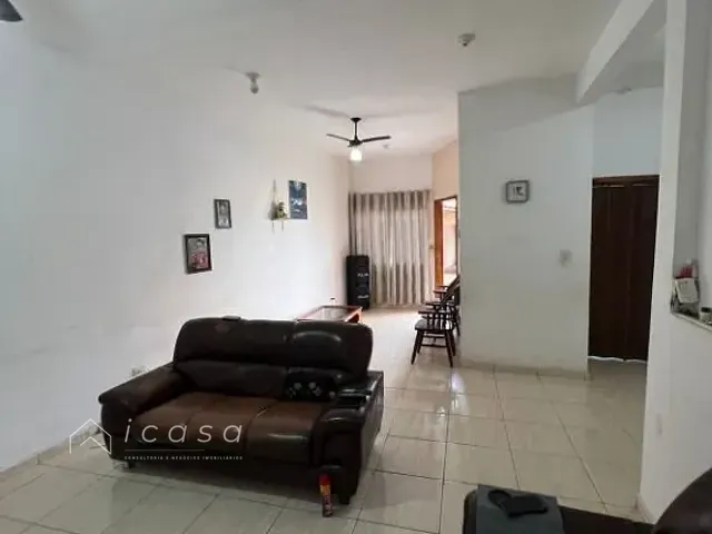 Casa com 245m² 4 quartos e 2 banheiros, à venda, no bairro Parque Residencial Santo André em Caçapava