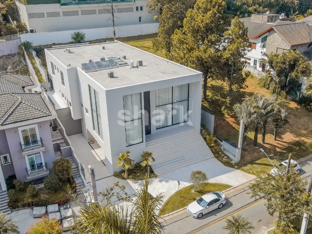 Casa com 1100m² 6 quartos e 9 banheiros, à venda, no bairro Tamboré em Santana de Parnaíba