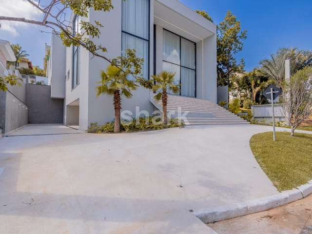 Casa com 1100m² 6 quartos e 9 banheiros, à venda, no bairro Tamboré em Santana de Parnaíba