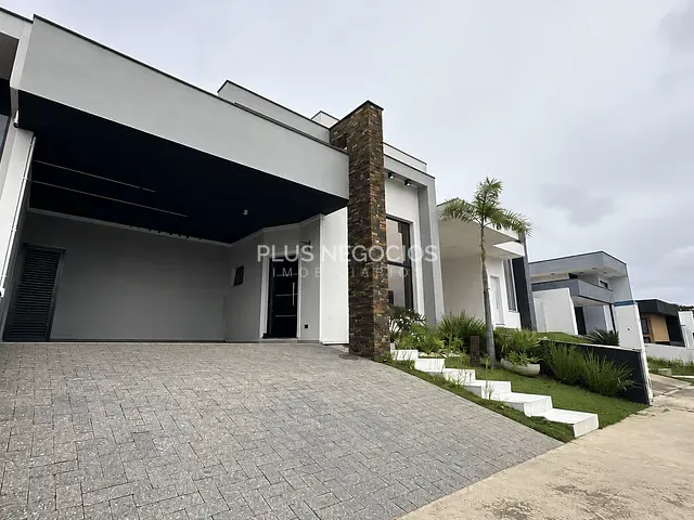 Casa com 300m² 3 quartos e 3 banheiros, à venda, no bairro Morros em Sorocaba
