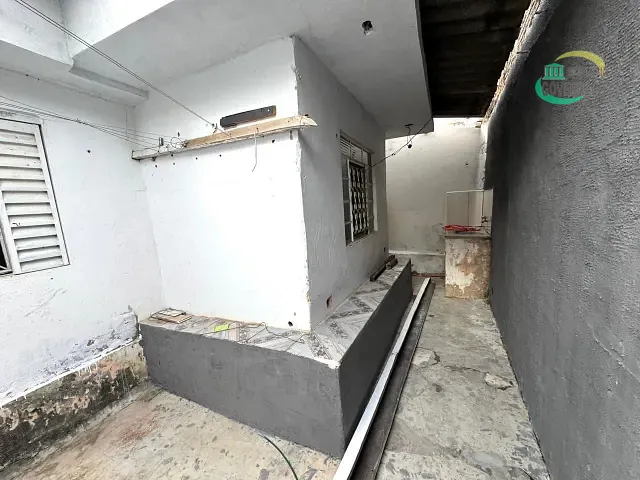 Casa 2 quartos e 1 banheiro, para alugar, no bairro Cidade Satélite Íris em Campinas