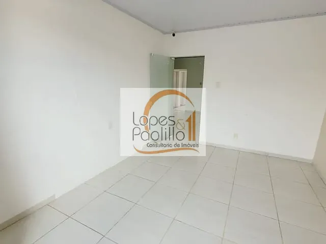 Casa 2 quartos e 2 banheiros, para alugar, no bairro Centro em Atibaia
