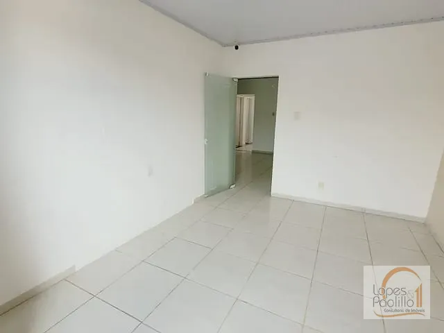 Casa 2 quartos e 2 banheiros, para alugar, no bairro Centro em Atibaia