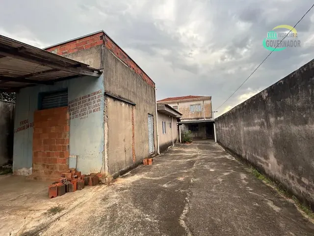 Casa com 300m² 2 quartos e 1 banheiro, à venda, no bairro Parque Universitário de Viracopos em Campinas