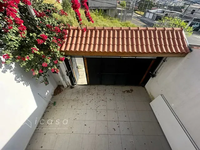 Casa com 190m² 2 quartos e 4 banheiros, à venda, no bairro Jardim Santa Júlia em São José dos Campos