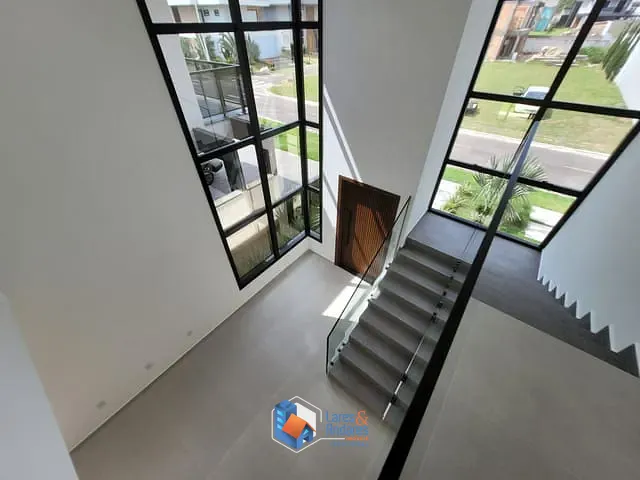 Casa com 420m² 4 quartos e 4 banheiros, à venda, no bairro São João do Rio Vermelho em Florianópolis