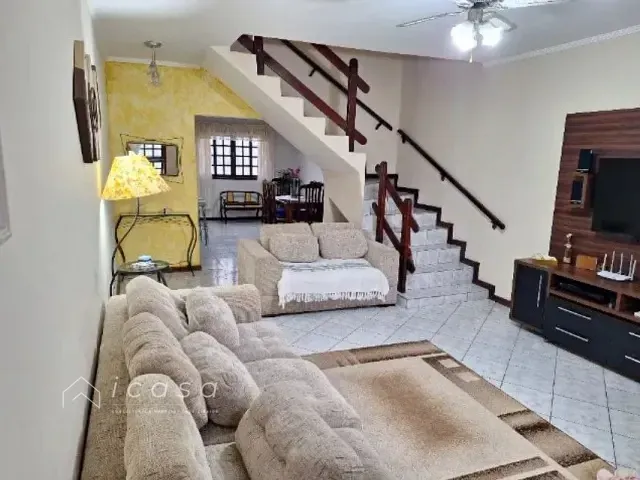 Casa com 187m² 3 quartos e 3 banheiros, à venda, no bairro Jardim Altos de Santana II em Jacareí