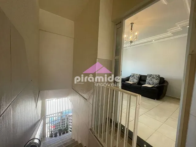Casa com 175m² 2 quartos e 4 banheiros, à venda, no bairro Jardim Santa Inês III em São José dos Campos