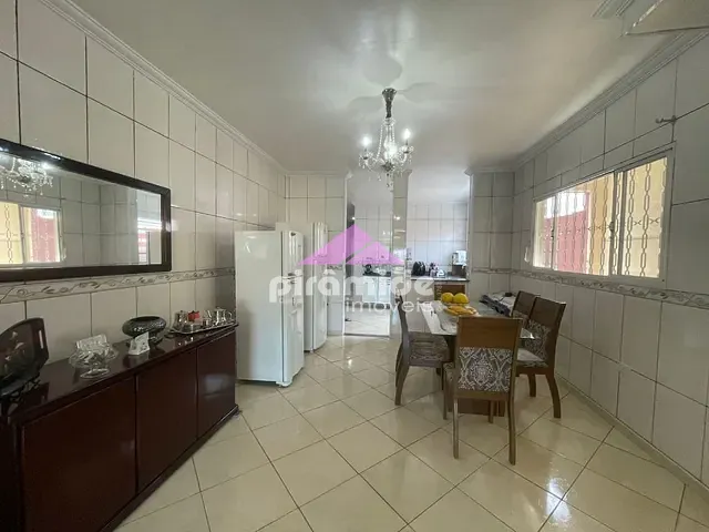 Casa com 175m² 2 quartos e 4 banheiros, à venda, no bairro Jardim Santa Inês III em São José dos Campos