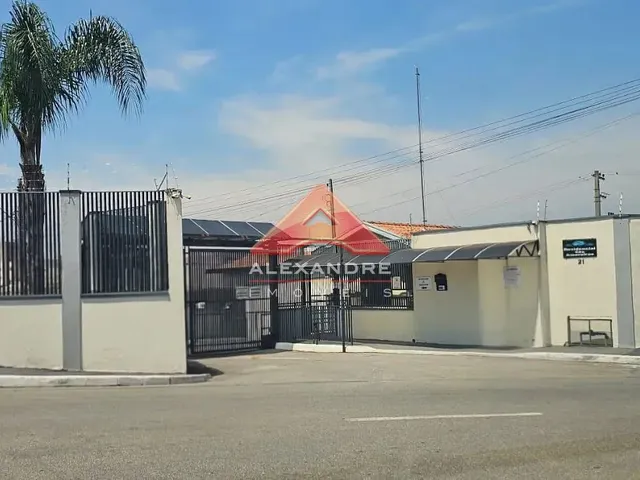 Casa com 10m² 2 quartos e 1 banheiro, à venda, no bairro Jardim das Paineiras II em São José Dos Campos