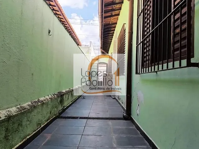 Casa com 150m² 2 quartos e 2 banheiros, à venda, no bairro Atibaia Jardim em Atibaia