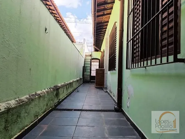 Casa com 150m² 2 quartos e 2 banheiros, à venda ou para alugar, no bairro Atibaia Jardim em Atibaia