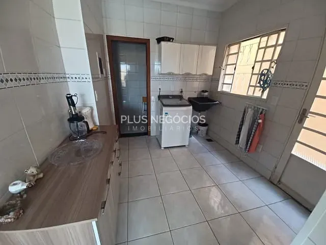 Sobrado 4 quartos e 3 banheiros, à venda, no bairro Jardim do Paço em Sorocaba