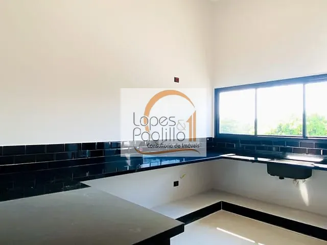 Casa com 640m² 3 quartos e 4 banheiros, à venda, no bairro Loteamento Jardim Morumbi em Atibaia