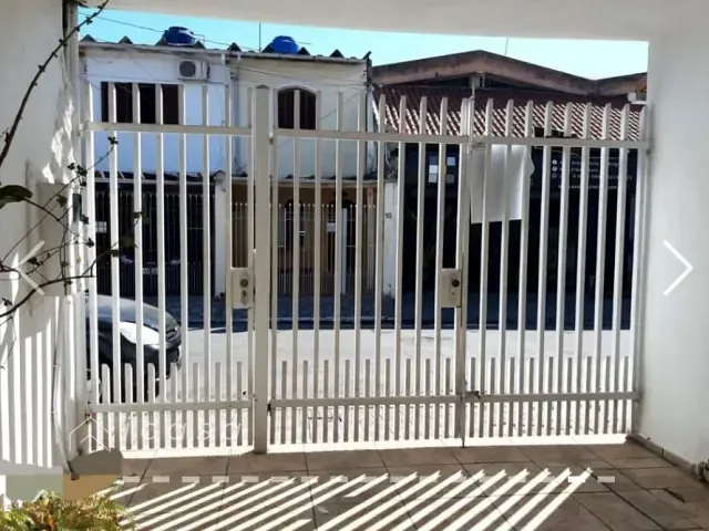 Casa com 125m² 2 quartos e 2 banheiros, à venda, no bairro Vila Resende em Caçapava