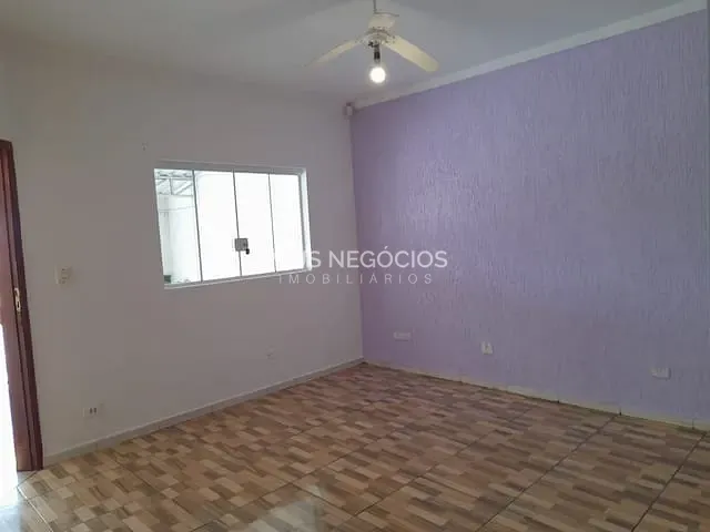 Casa com 140m² 3 quartos e 2 banheiros, para alugar, no bairro Real Parque em Votorantim