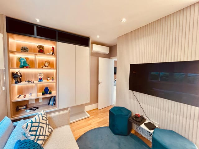 Foto do Casa - Casa no condomínio Residencial Genesis 1 Alphaville para venda com 5 quartos, sendo 5 suítes, 333m² | Lares e Andares Imóveis