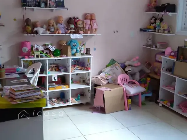 Casa com 432m² 3 quartos e 2 banheiros, à venda, no bairro Jardim Acapulco em Marília