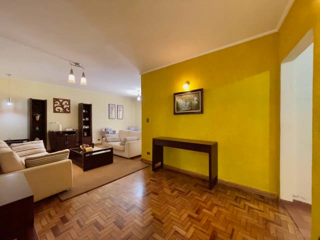 Casa com 257m² 5 quartos e 5 banheiros, à venda, no bairro Jardim Ernestina em São Paulo