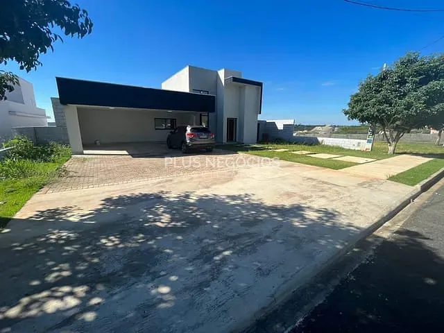 Casa com 1000m² 3 quartos e 5 banheiros, à venda, no bairro Araçoiaba da Serra em Araçoiaba da Serra