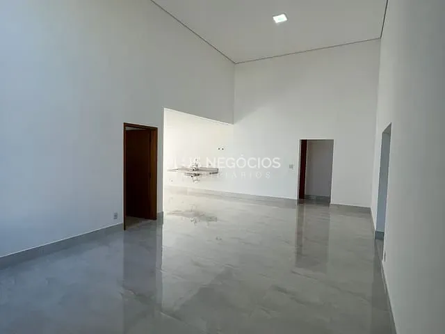 Casa com 1000m² 3 quartos e 5 banheiros, à venda, no bairro Araçoiaba da Serra em Araçoiaba da Serra